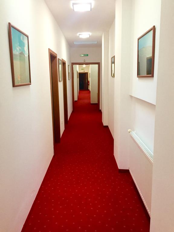 Hotel Vinarsky Dom Pezinok Exterior foto