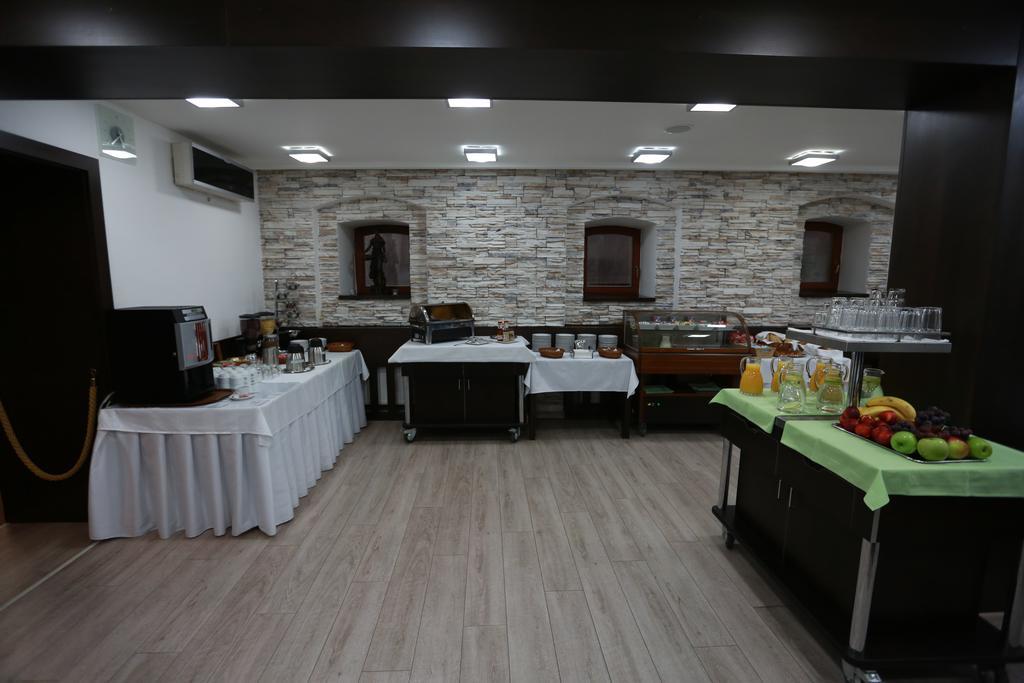 Hotel Vinarsky Dom Pezinok Exterior foto